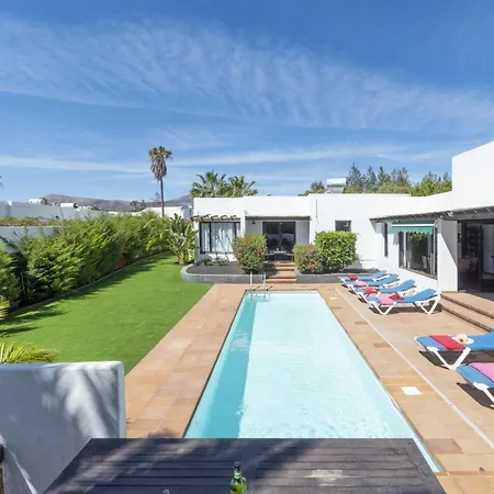 Josephine By Plus Villa Puerto del Carmen (Lanzarote)